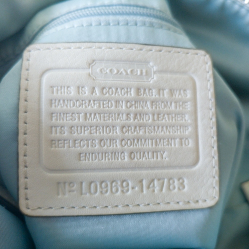 Authentic Coach - Picture 3 of 8
